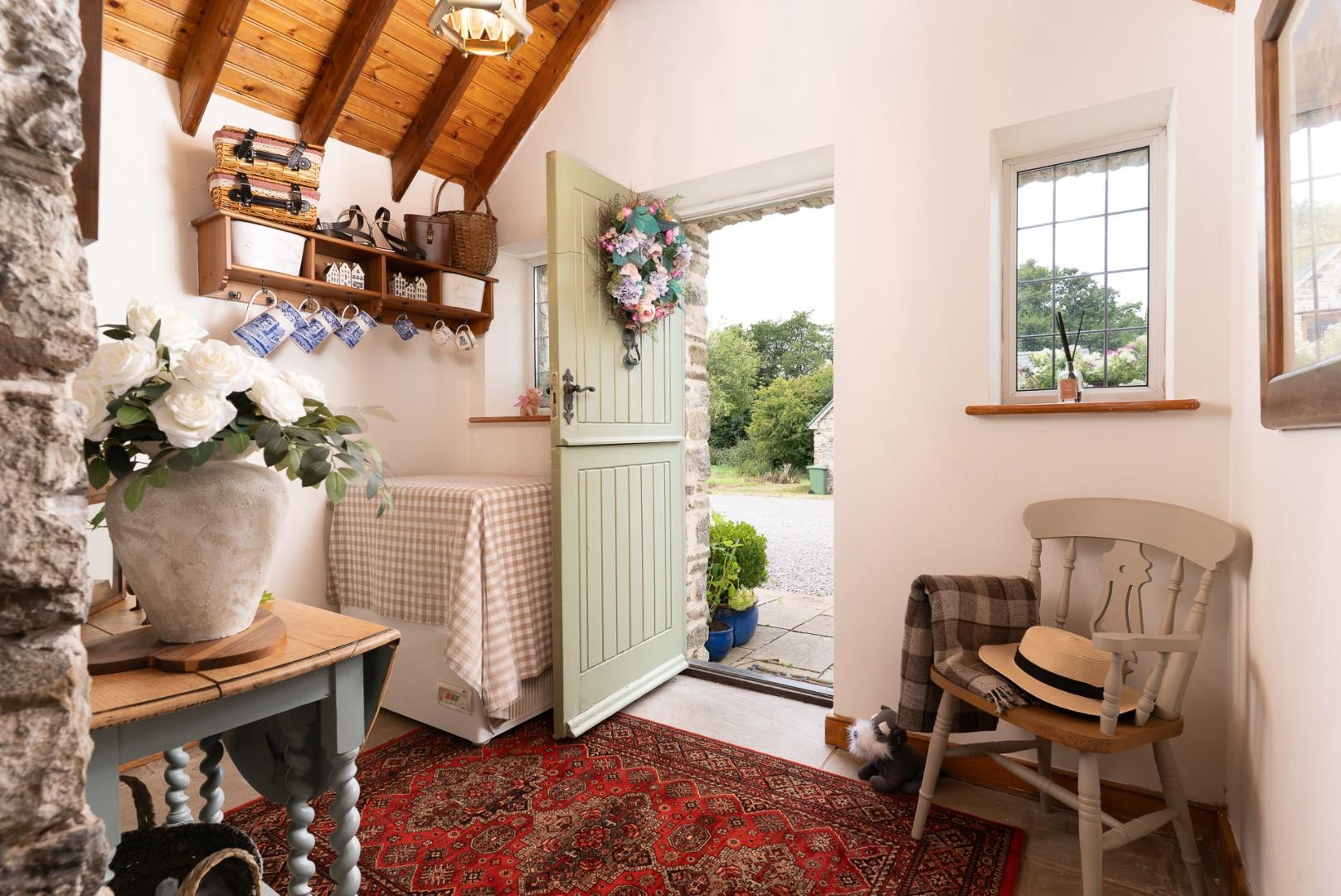Llantrisant Road, Groesfaen, RCT, CF72 8NJ